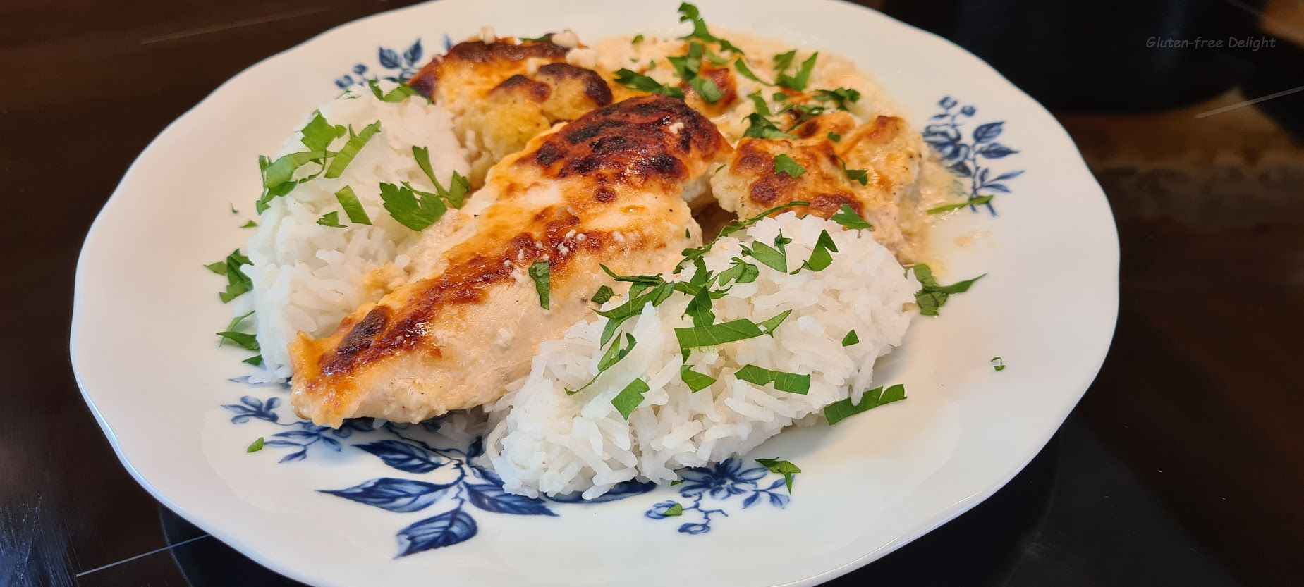 Glutén- és laktózmentes karfiolos csirkemell besamel mártásban