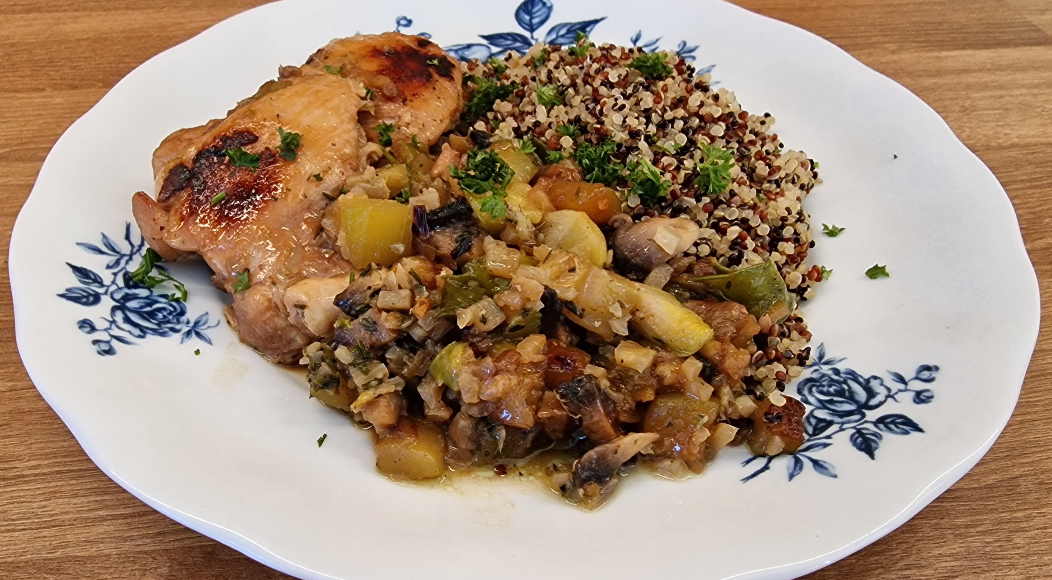 Zöldséges csirkeragu quinoa-val