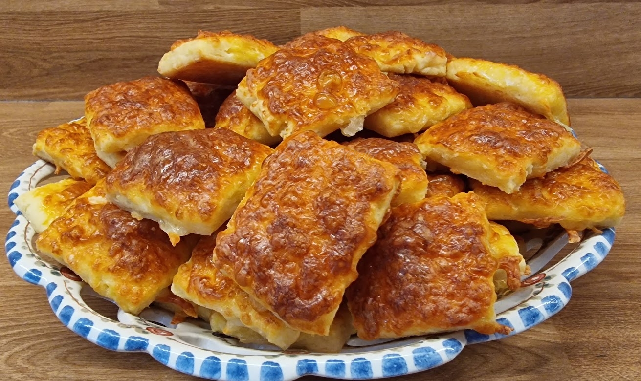 Glutén- és laktózmentes feta sajtos pogi