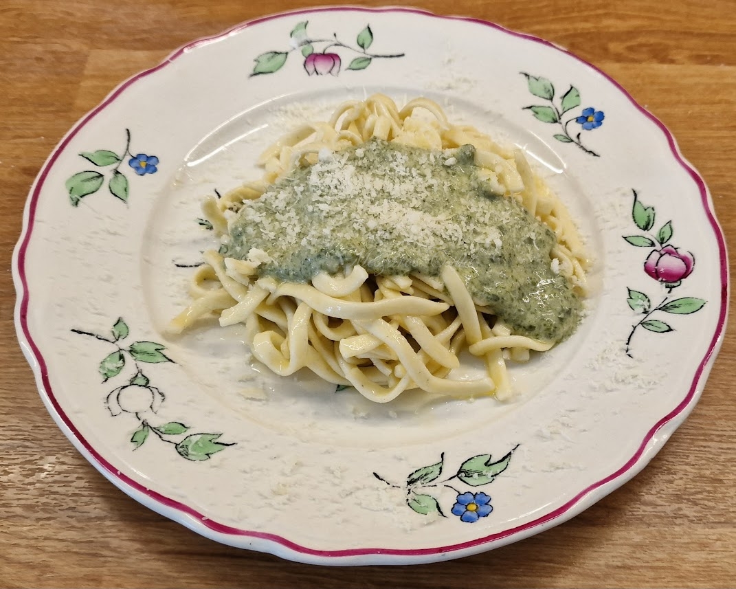 Glutén- és laktózmentes spenótos krémsajtszósz frissen készített tésztával